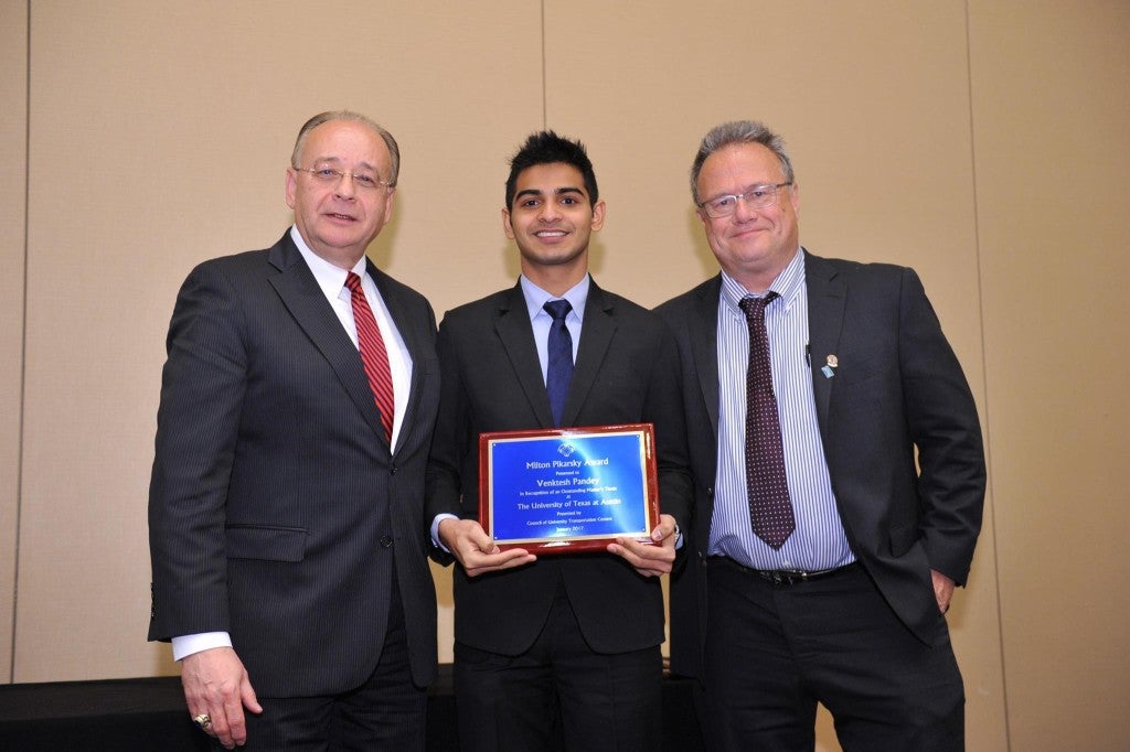 Venktesh with his award